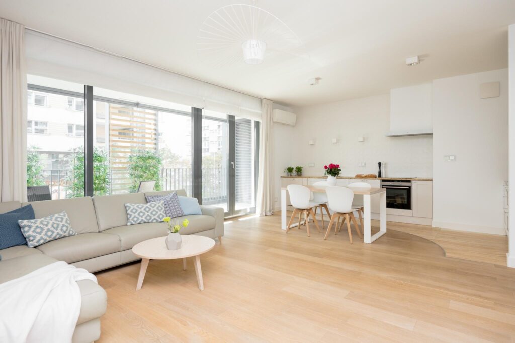 3 pokojowy, przestronny apartament, Grzybowska - zdjęcie 1