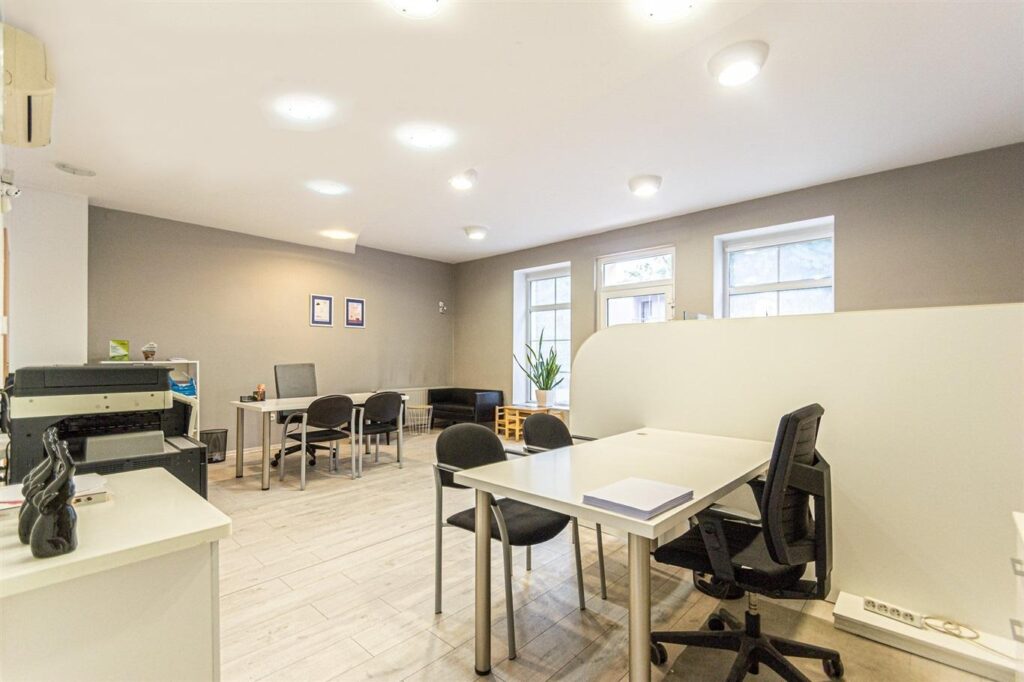 Piła, Zamość, Roosevelta lokal usługowy - zdjęcie 1