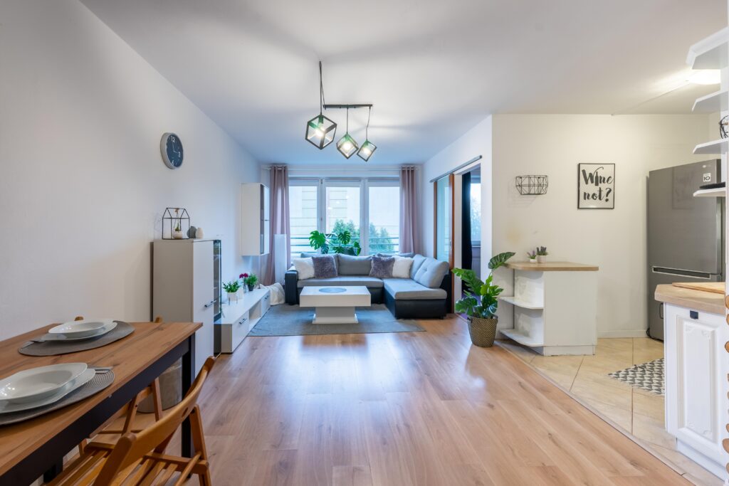 3-pokojowe mieszkanie na wynajem - zdjęcie 1