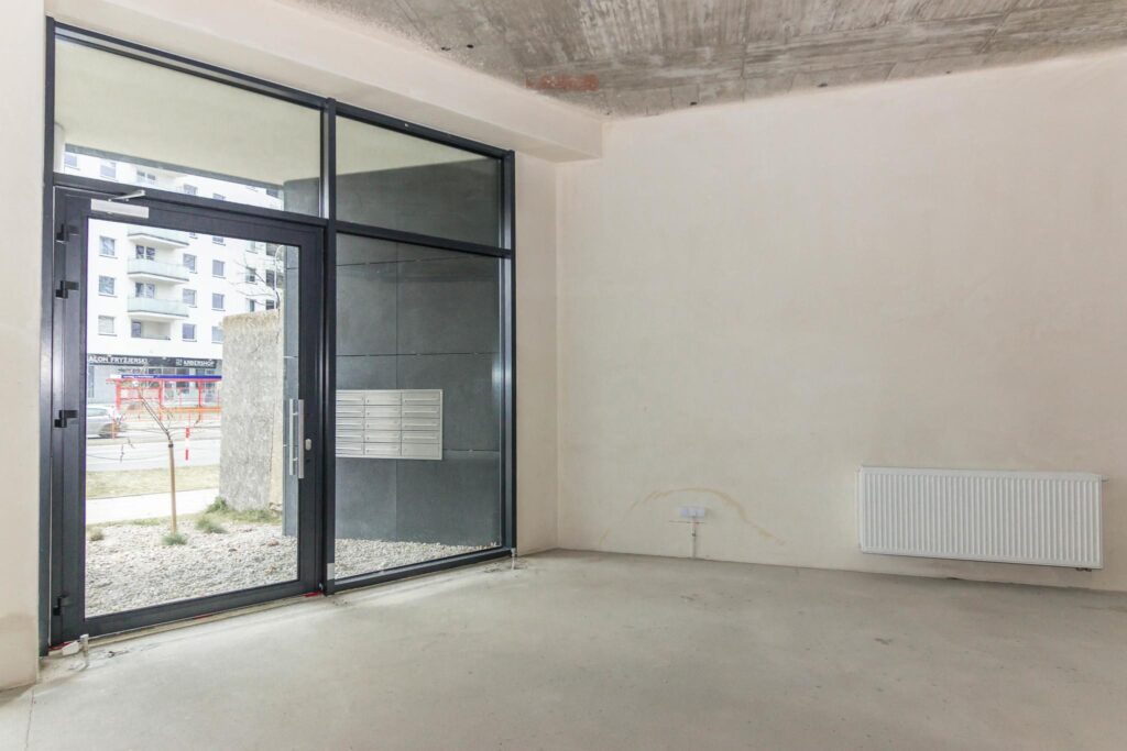 Lokal z witryną, 184 m2, bez podatku PCC - zdjęcie 15