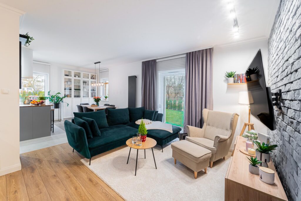 Wyjątkowe mieszkanie 3 pokojowe z ogródkiem - zdjęcie 2