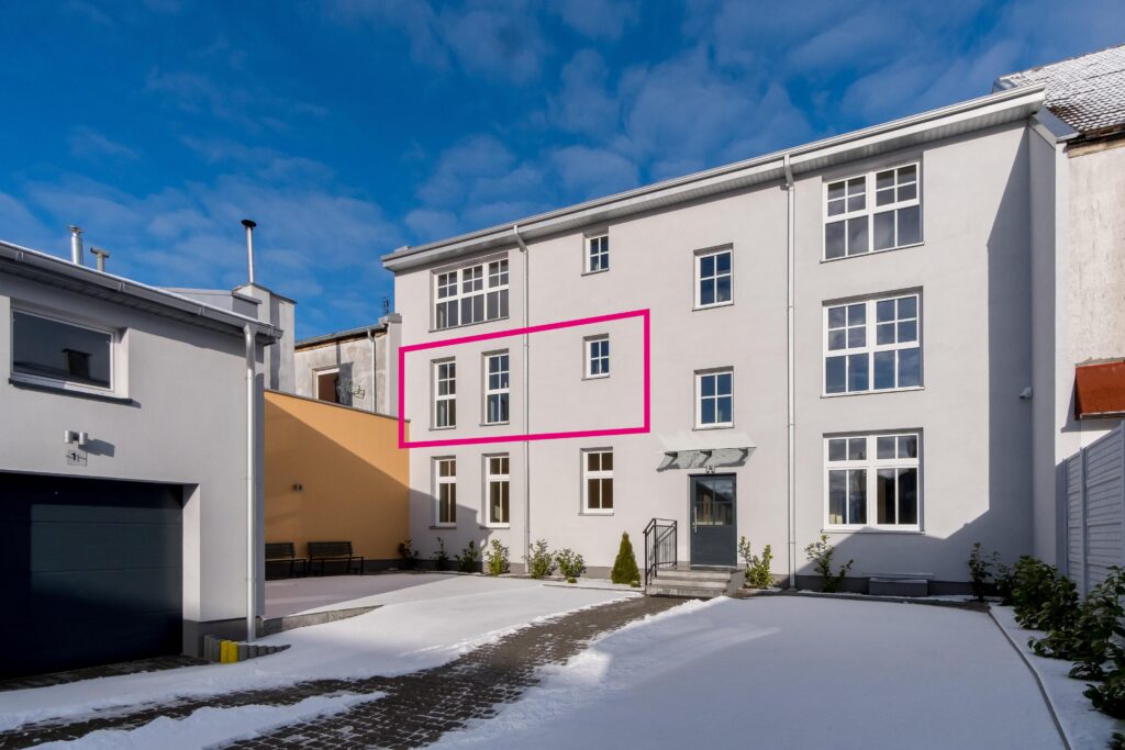 Mieszkanie z garażem i komórką lokatorską - zdjęcie 28