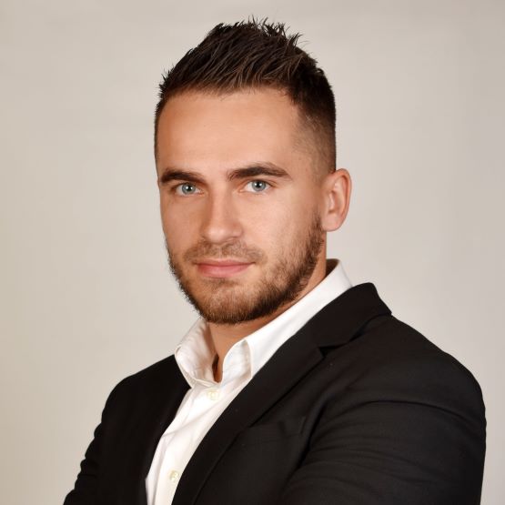 Marcin Kucharczyk - Broker Nieruchomości - Freedom