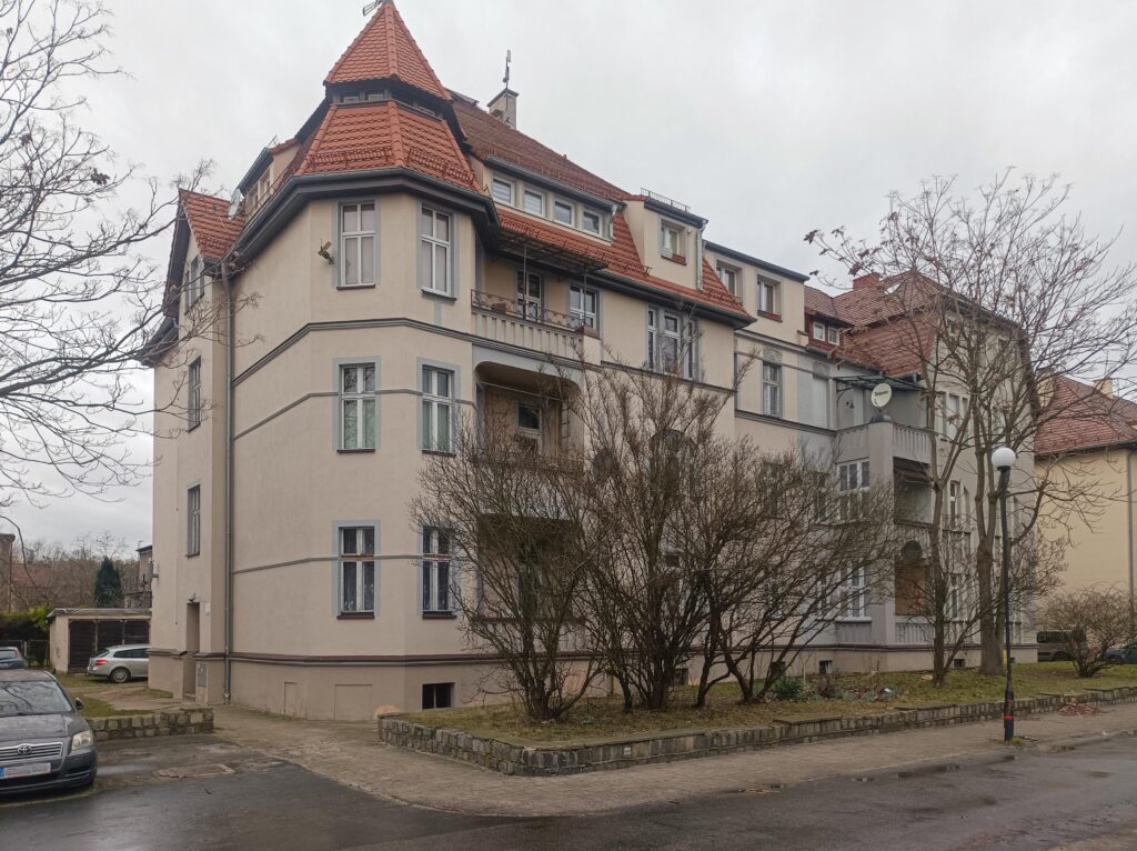 Mieszkanie z potencjałem inwestycyjnym - zdjęcie 1