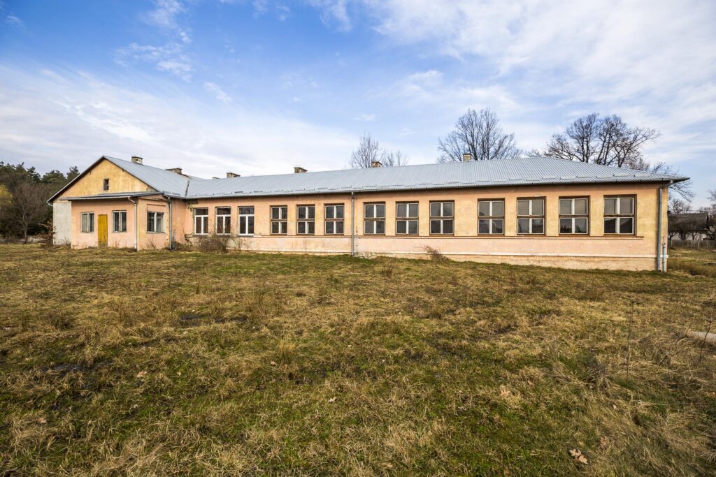 Budynek komercyjny Kamionka Górna, pow. niżański - zdjęcie 7