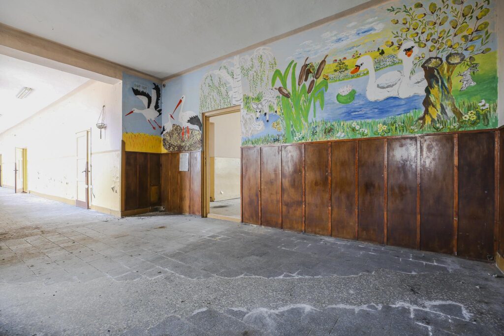 Budynek komercyjny Kamionka Górna, pow. niżański - zdjęcie 9