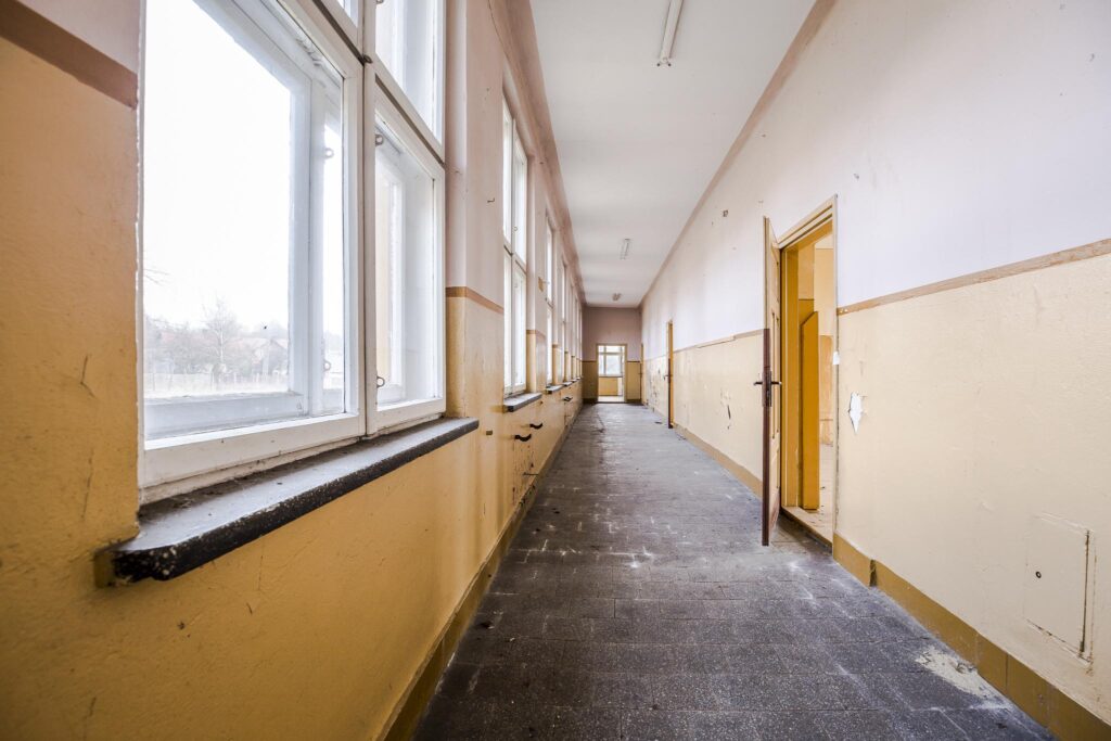 Budynek komercyjny Kamionka Górna, pow. niżański - zdjęcie 15