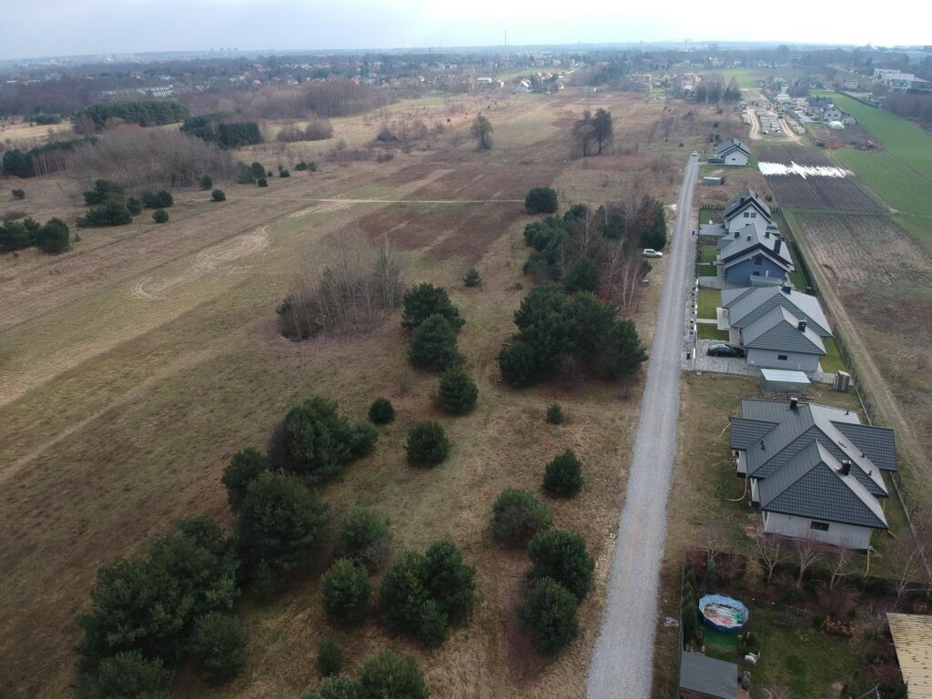 Działka pod dom wolnostojący-800m2. ul. Wolanowska - zdjęcie 6