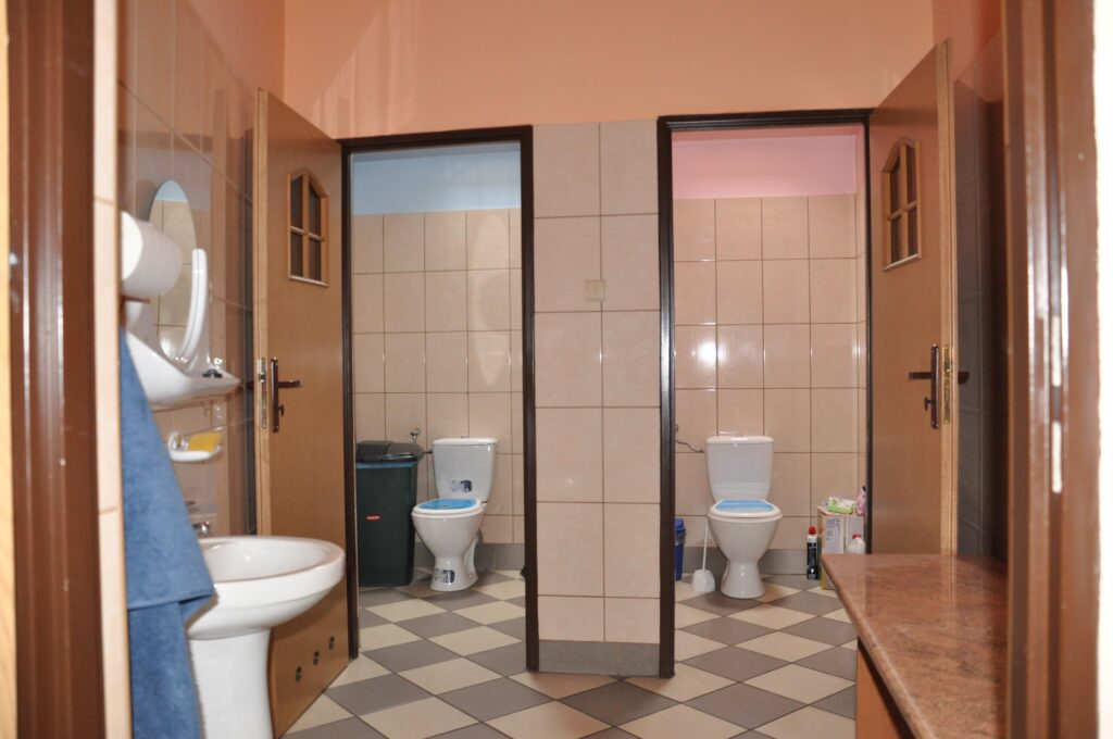 Powierzchnia usługowa w bardzo dobrej lokalizacji - zdjęcie 9