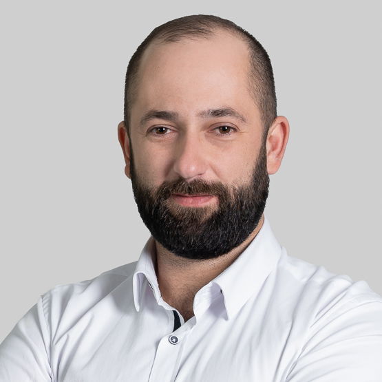 Adrian Kępski - Agent Nieruchomości - Freedom