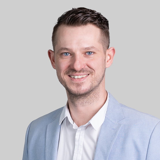 Damian Andruszko - Agent Nieruchomości - Freedom