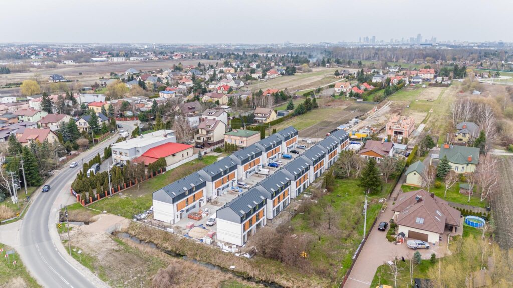 Nowy dom z ogródkiem 15 min od Galerii Mokotów! - zdjęcie 2