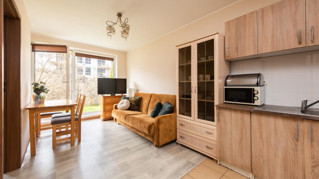 Przytulne mieszkanie na parterze z ogródkiem - zdjęcie 2