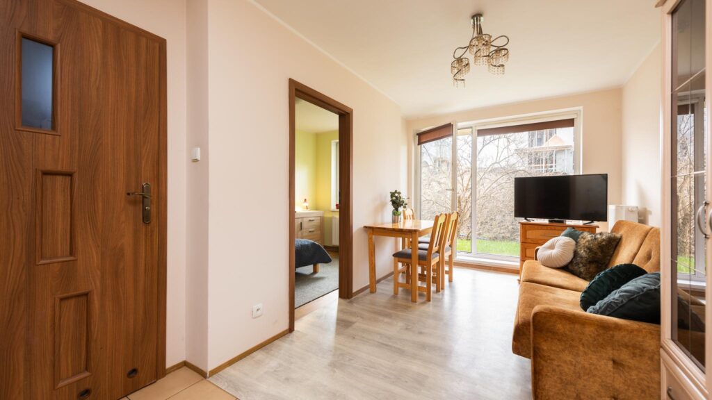 Przytulne mieszkanie na parterze z ogródkiem - zdjęcie 5