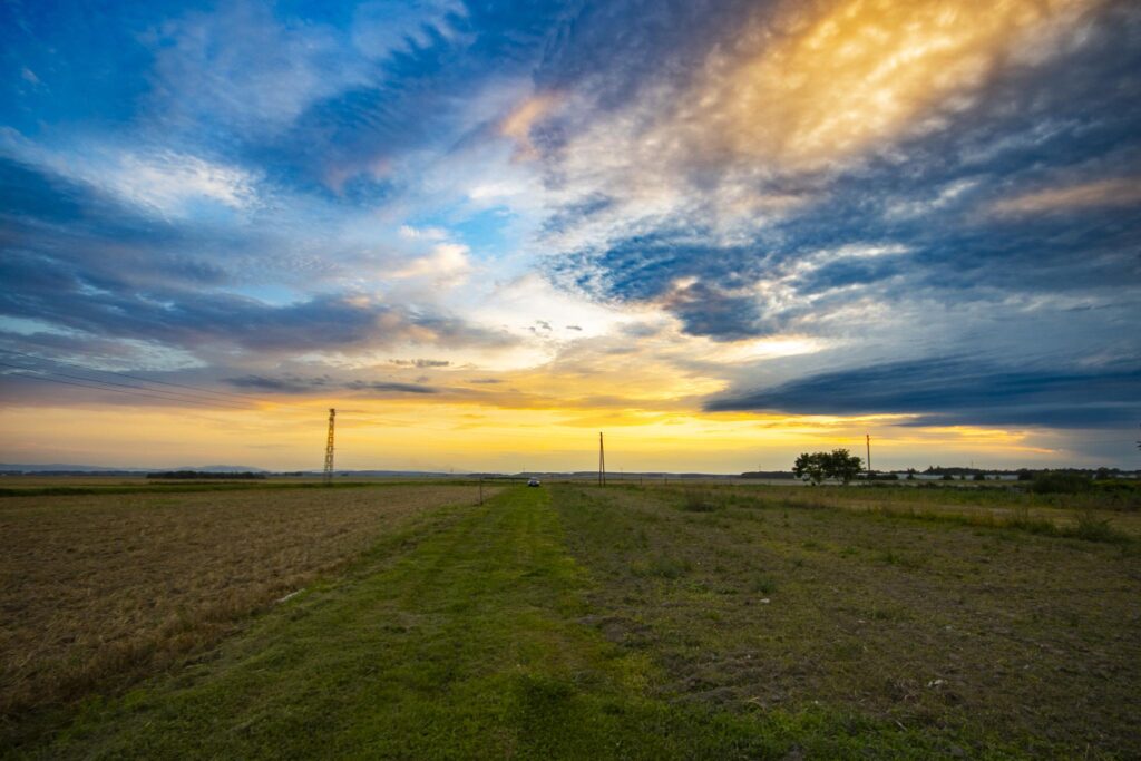 Duża działka z domem -wiele możliwości użytkowania - zdjęcie 15
