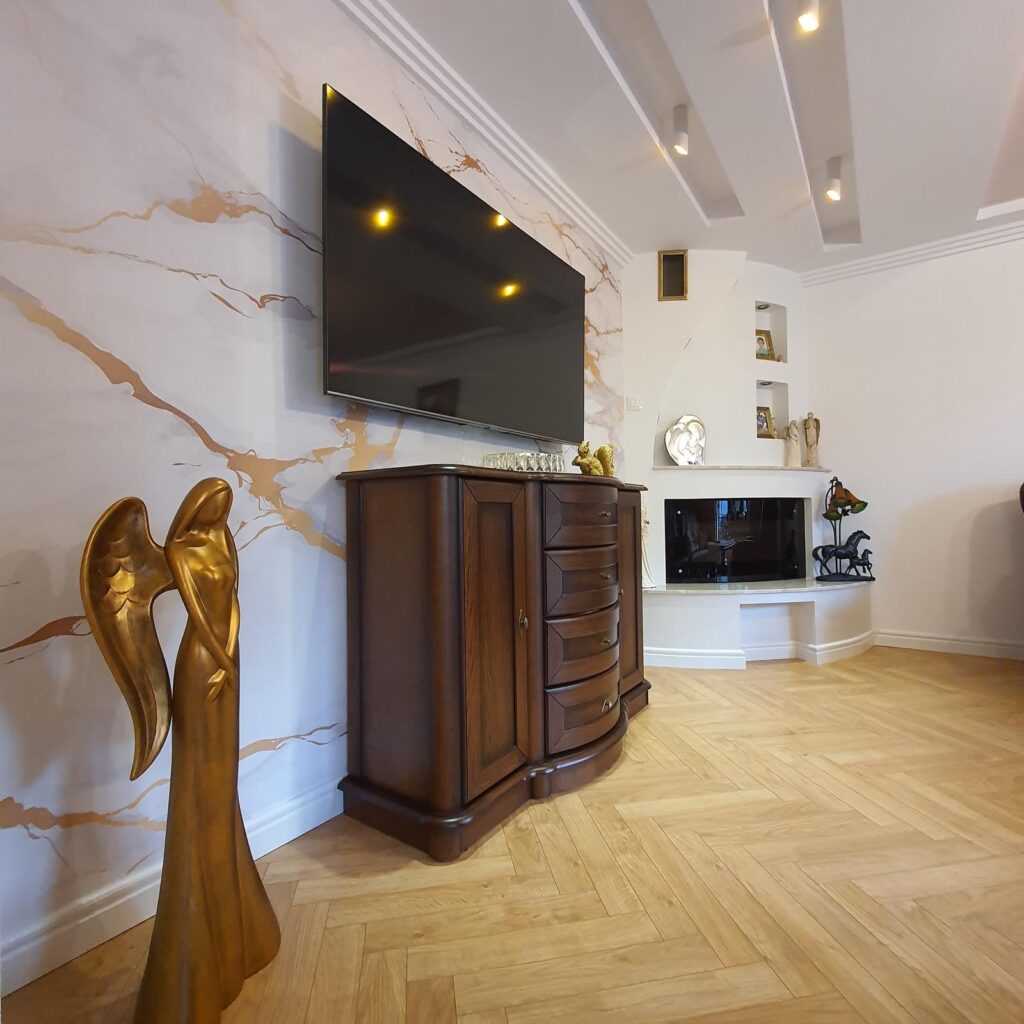 Komfortowy dom w atrakcyjnej okolicy - zdjęcie 4