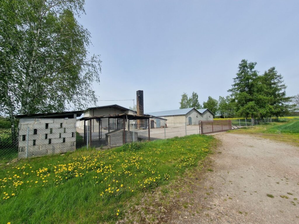 Kompleks budynków komercyjnych - działka 1,1872 ha - zdjęcie 5
