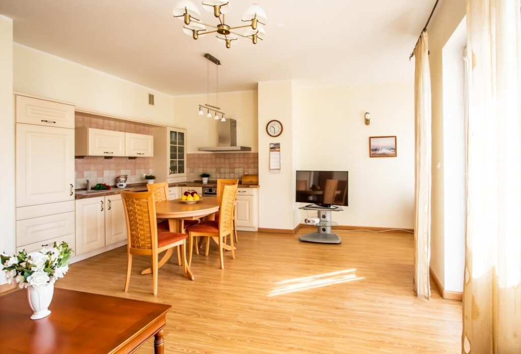 Wyjątkowe 2 pokojowe mieszkanie na Osiedlu Bałtyk - zdjęcie 2