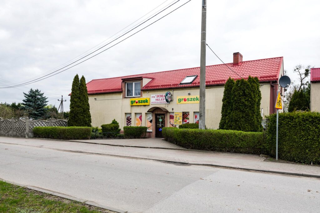 Budynek usługowo - mieszkalny na sprzedaż - zdjęcie 1