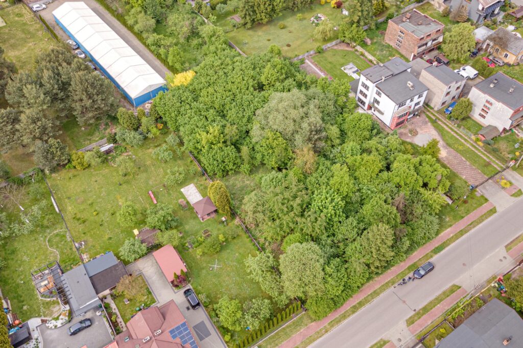 Działka budowlana o powierzchni 947m2 Dąbrowie G. - zdjęcie 2