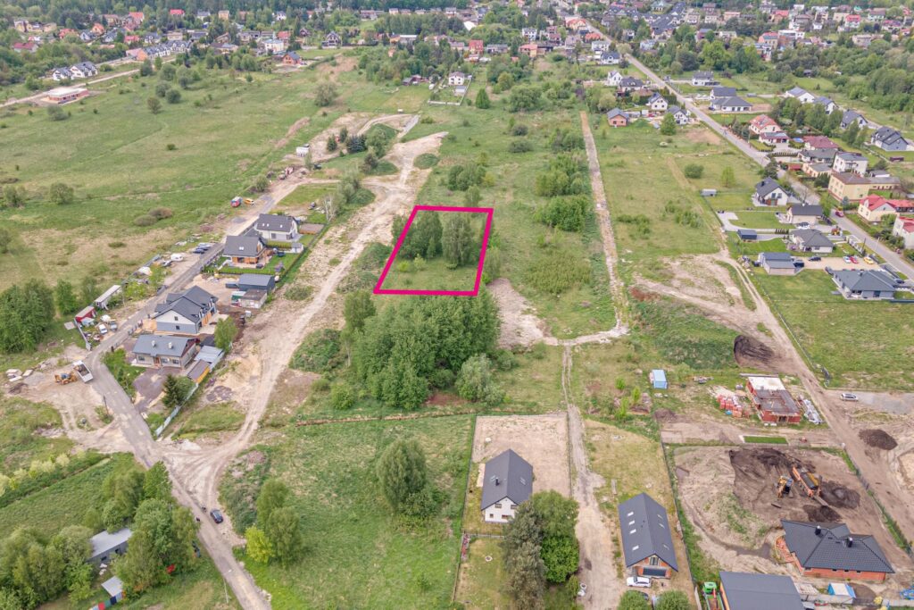 Działka budowlana o powierzchni 1003m2 Dąbrowie G. - zdjęcie 1