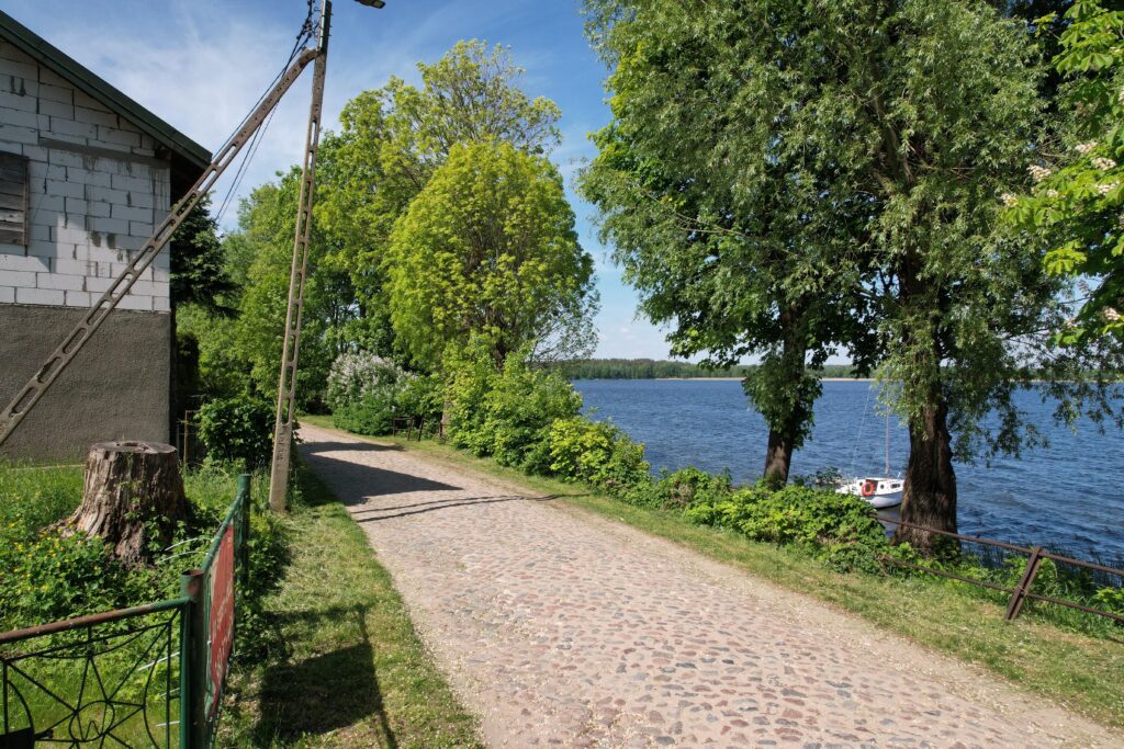 Na sprzedaż dom blizniak z widokiem na jezioro - zdjęcie 4