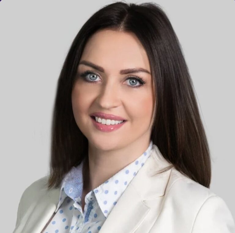 Edyta Piątek - Agent Nieruchomości - Freedom