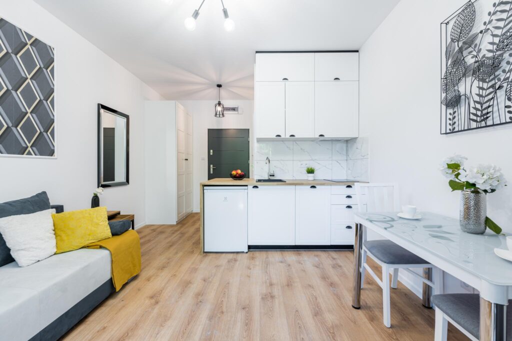 Nowocześnie wyposażona kawalerka  ul. Drzymały - zdjęcie 1