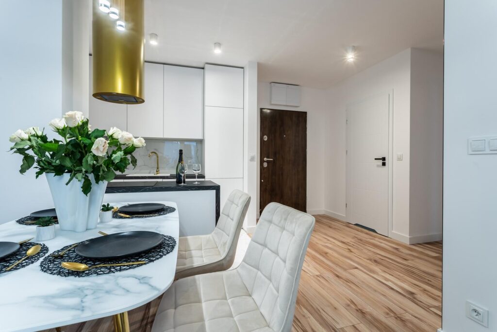 Wykończone 3 pok/duży balkon/ garaż / Brak PCC! - zdjęcie 1