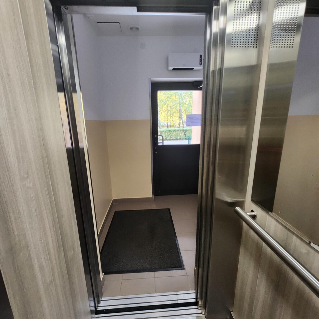 3 pokojowe mieszkanie na Bielanach - zdjęcie 6