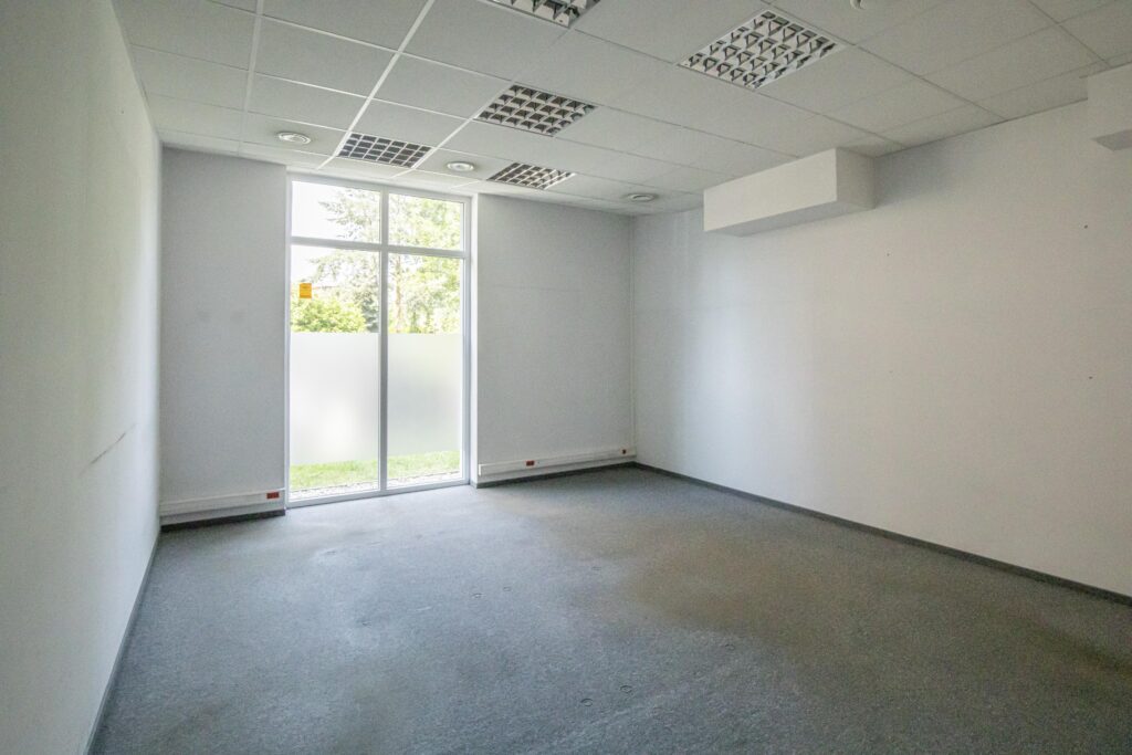 Lokal do wynajęcia przy ul. Robotniczej w Brzegu - zdjęcie 4