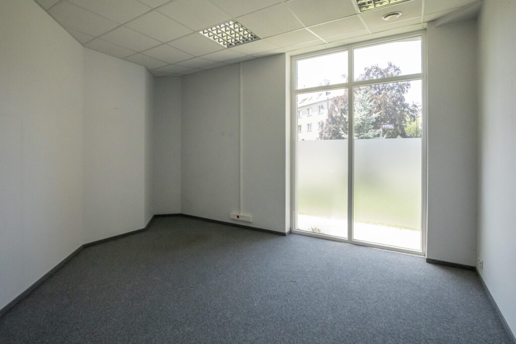 Lokal do wynajęcia przy ul. Robotniczej w Brzegu - zdjęcie 5