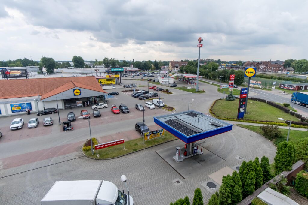 Przestronne trzy pokojowe mieszkanie - zdjęcie 29