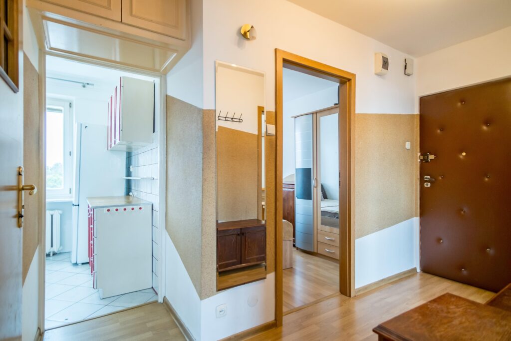 Przestronne trzy pokojowe mieszkanie - zdjęcie 20