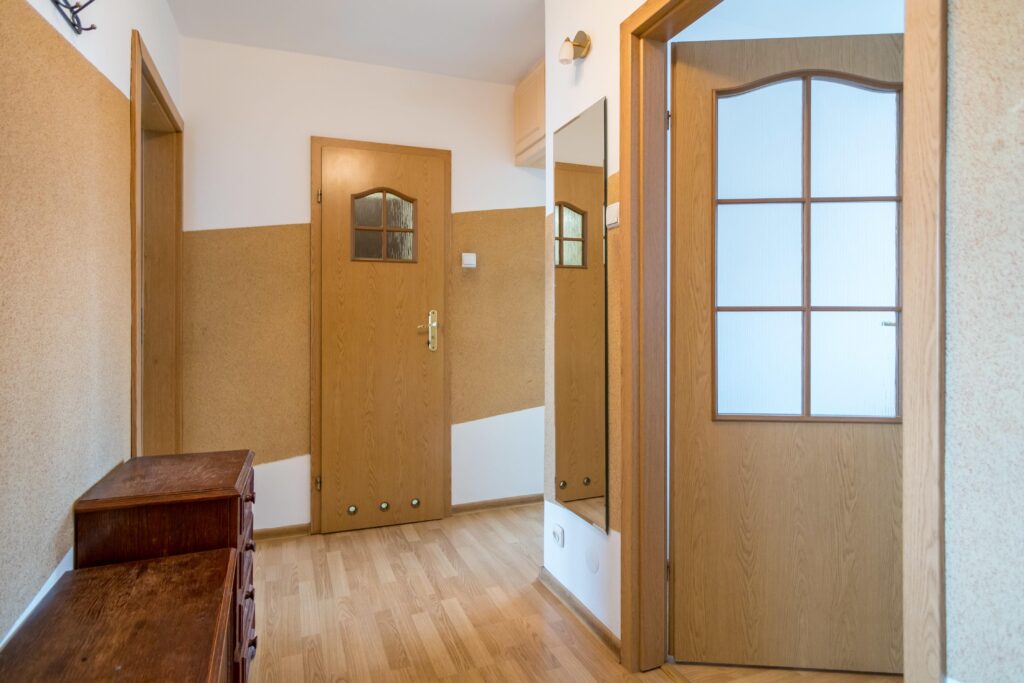 Przestronne trzy pokojowe mieszkanie - zdjęcie 23