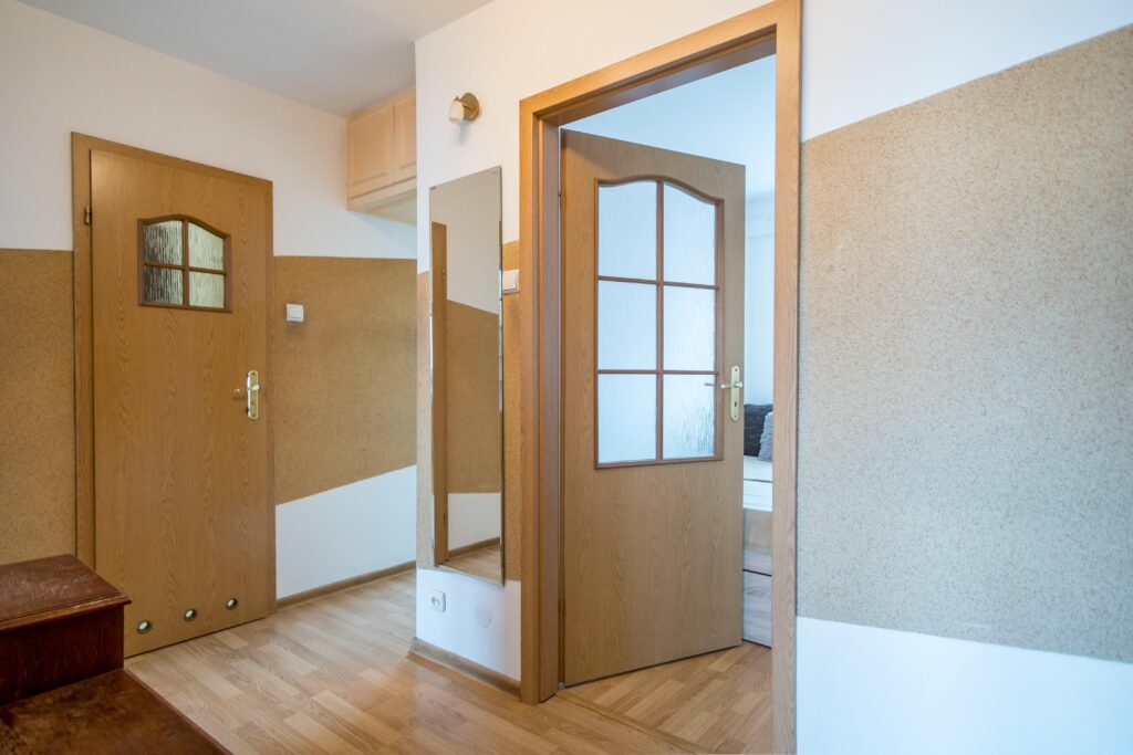 Przestronne trzy pokojowe mieszkanie - zdjęcie 24