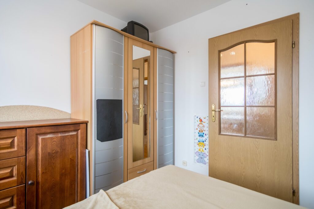 Przestronne trzy pokojowe mieszkanie - zdjęcie 28