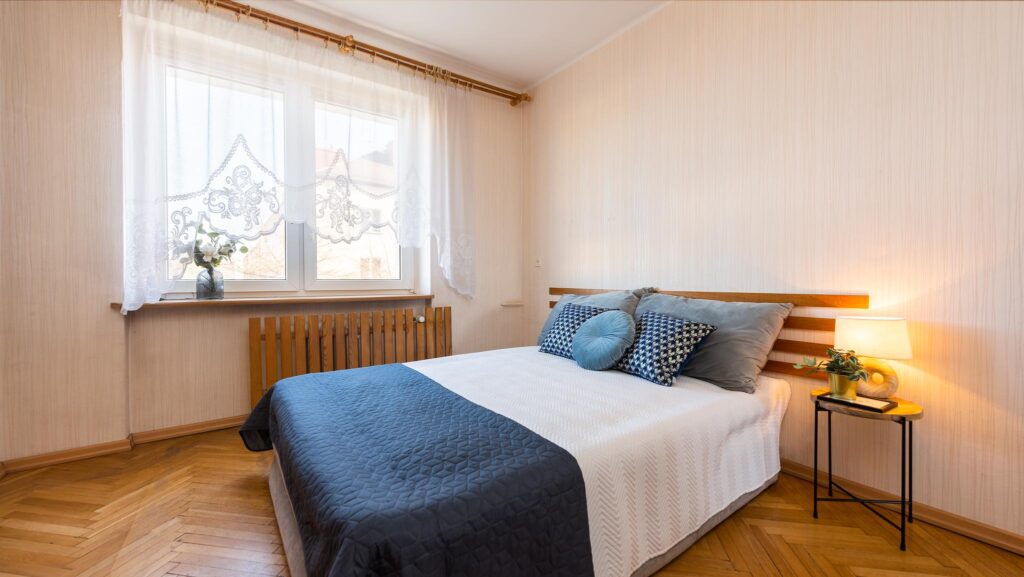 Mieszkanie z garażem w atrakcyjnej lokalizacji - zdjęcie 4