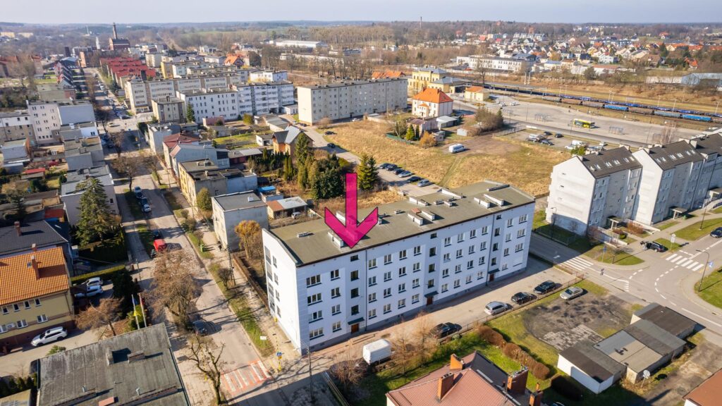 Mieszkanie z garażem w atrakcyjnej lokalizacji - zdjęcie 1