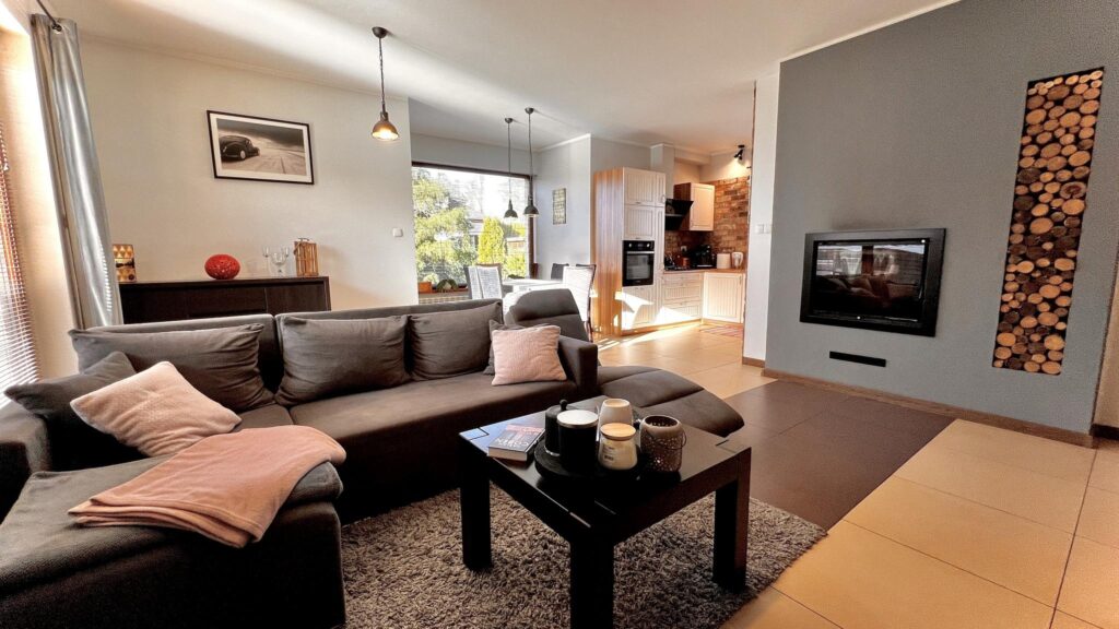 Dom w super stanie do zamieszkania Kamień Pom. - zdjęcie 2