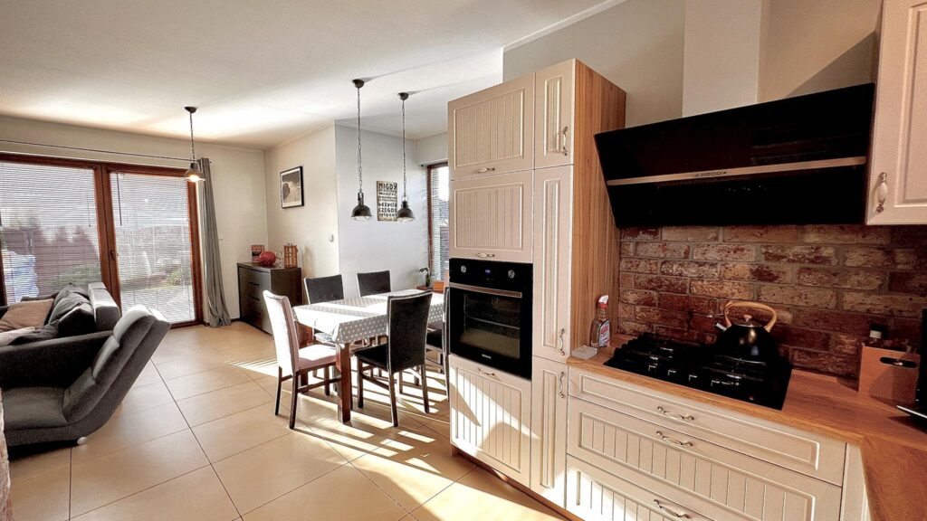 Dom w super stanie do zamieszkania Kamień Pom. - zdjęcie 4