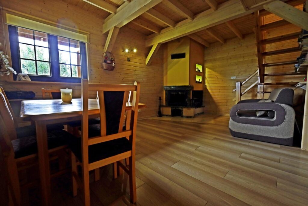 Domek Letniskowy przy jeziorze - zdjęcie 4