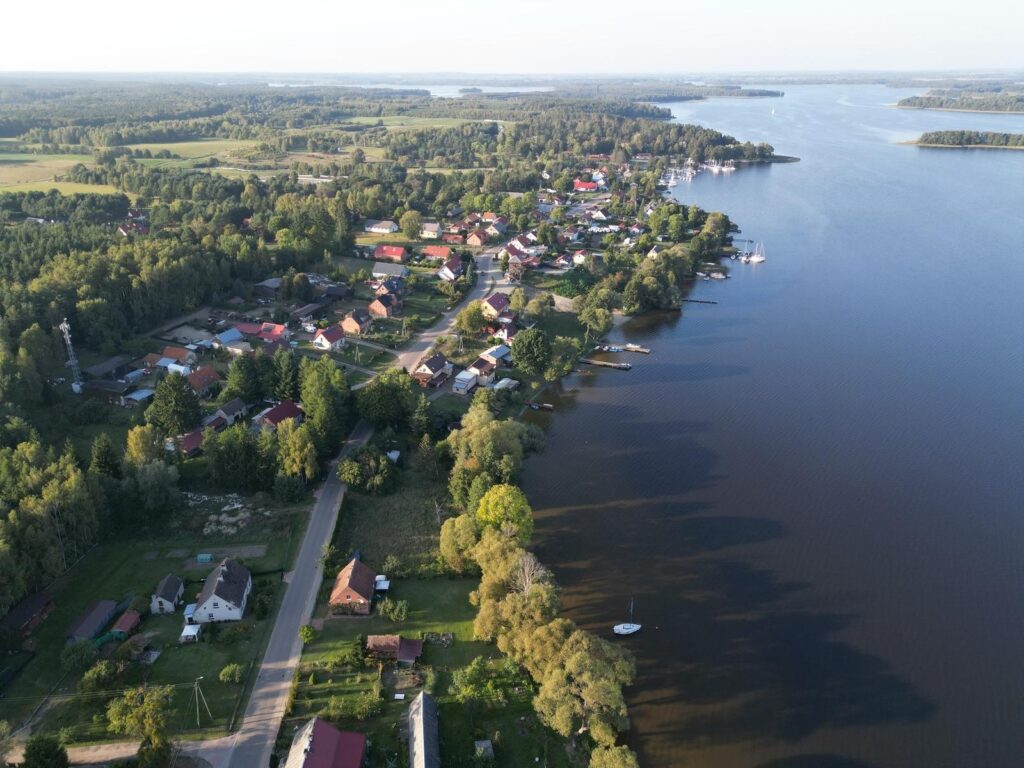 Działka budowlana 50 m od Jezioraka. - zdjęcie 3