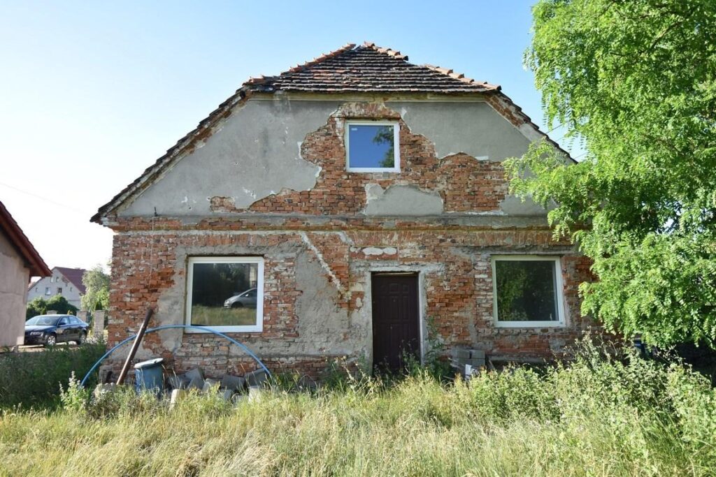 Wolnostojący dom - 240 m2,  gm. Lewin Brzeski - zdjęcie 9