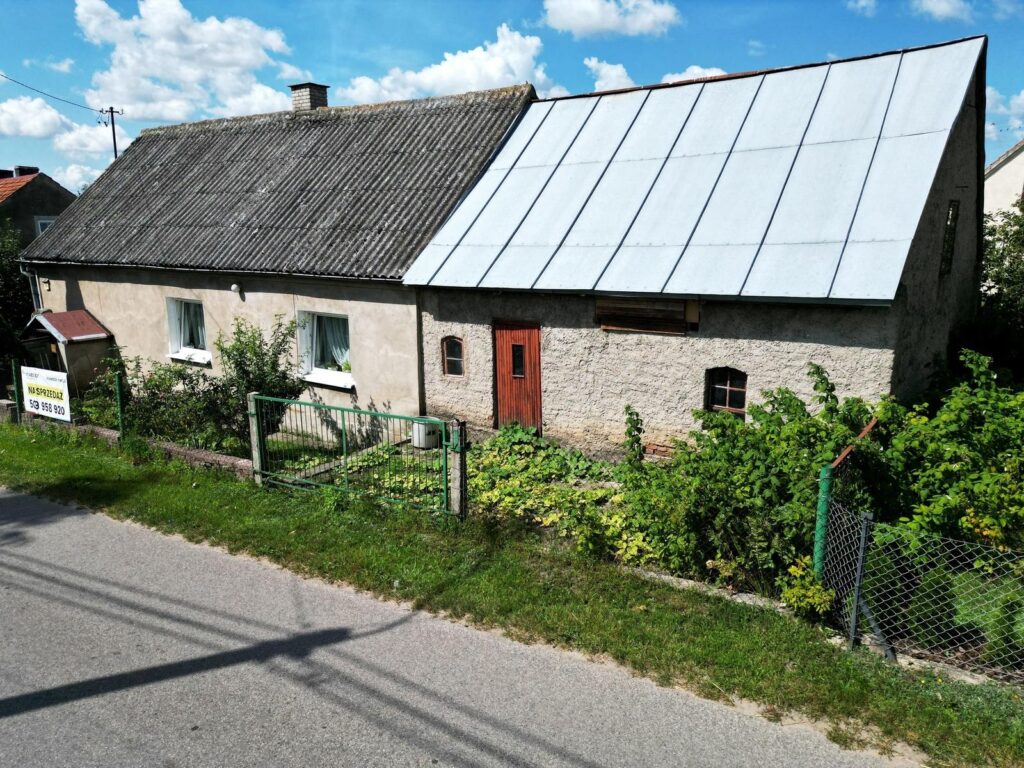 Dom w spokojnym, przyjaznym sąsiedztwie. - zdjęcie 1