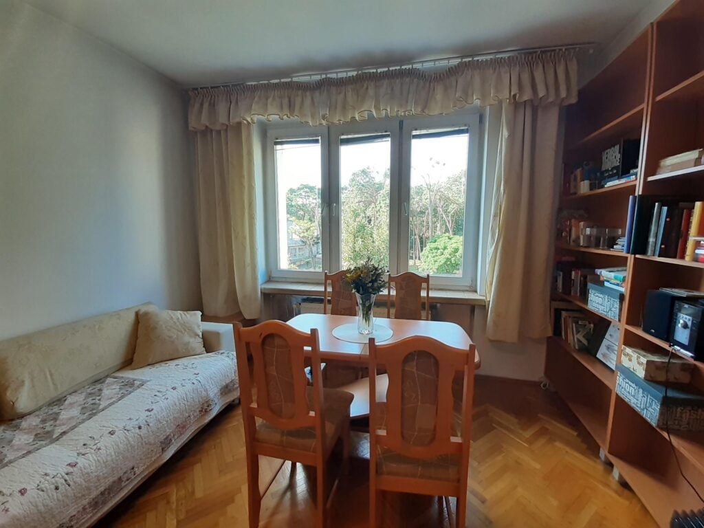 Wygodne mieszkanie w sąsiedztwie Parku Sosnowego - zdjęcie 1