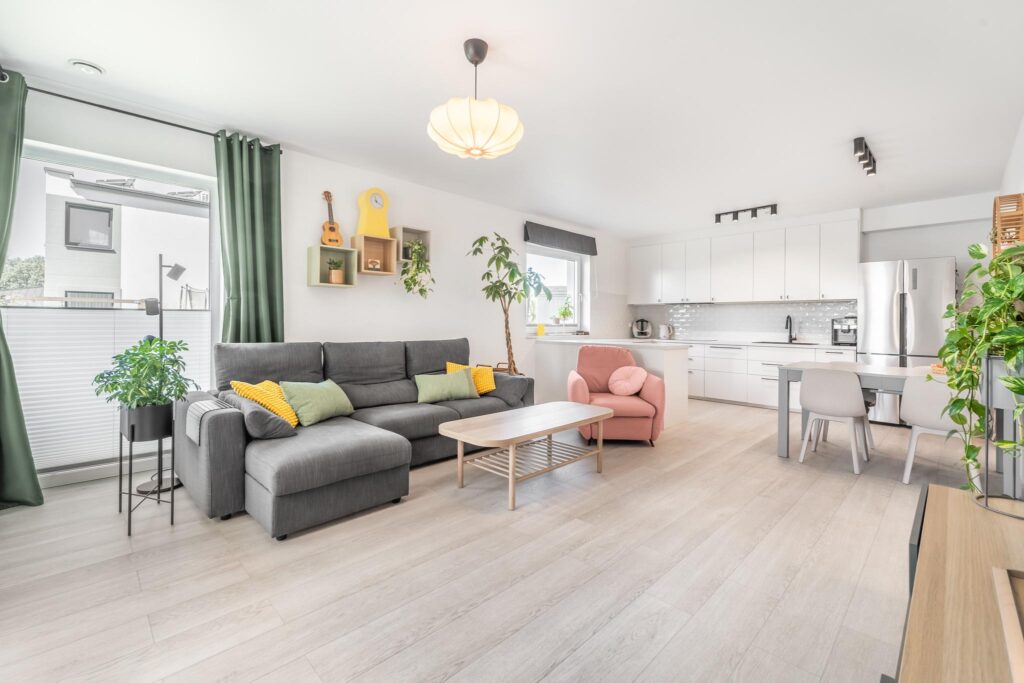 Dom z basenem i klimatyzacją na osiedlu Sielanka - zdjęcie 1