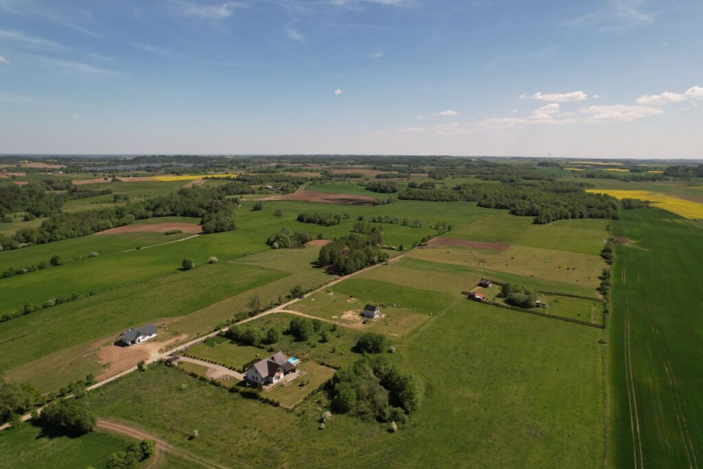 Na sprzedaż dzialka z wydanymi warunkami zabudowy - zdjęcie 6