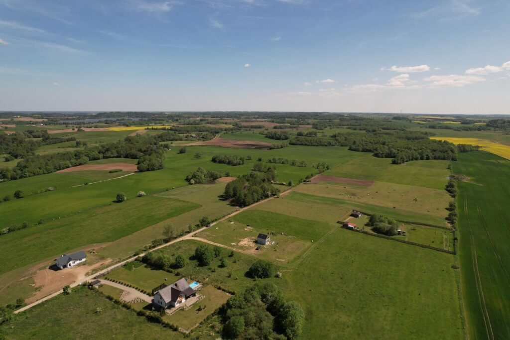 Na sprzedaż dzialka z wydanymi warunkami zabudowy - zdjęcie 7