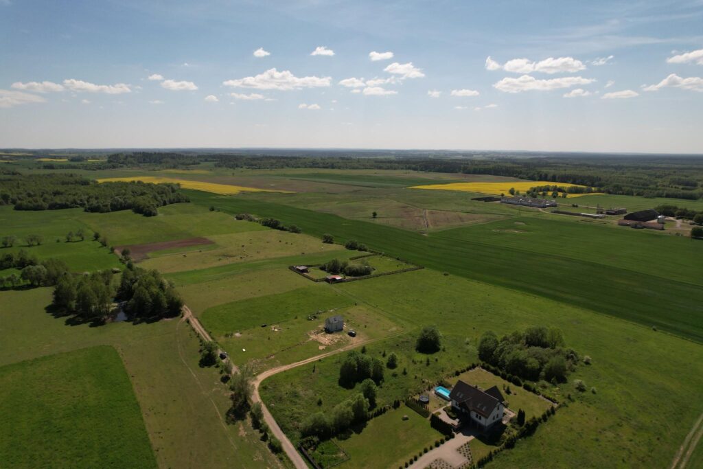 Na sprzedaż dzialka z wydanymi warunkami zabudowy - zdjęcie 8